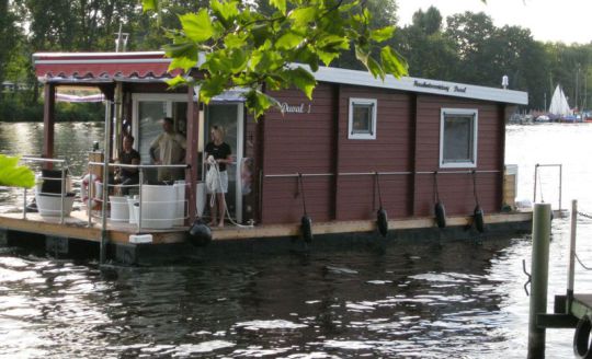 Hausboot von Udo Blaschke für Hausbooturlaub in Berlin und Brandenburg